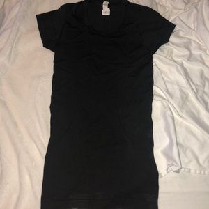 Lululemon swiftly tech top